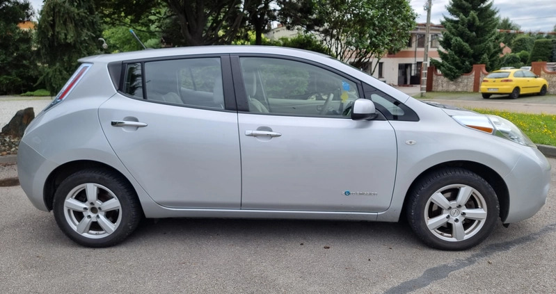 Nissan Leaf cena 23500 przebieg: 178000, rok produkcji 2011 z Lubień Kujawski małe 46